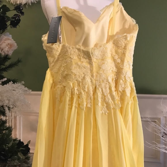 Formal evening gown - Picture 5 of 9